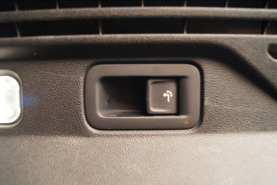 Volkswagen ID.4 Family 77kWh -NAVI-ECC-