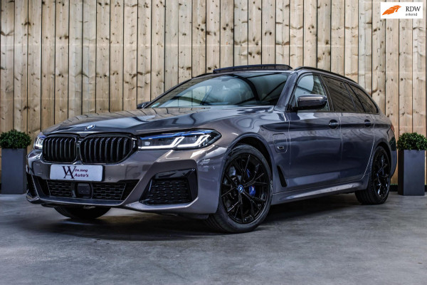BMW 5 Serie Touring 530e xDrive M-Sport *Pano*Laser*Camera*Head-Up*Trekhaak*