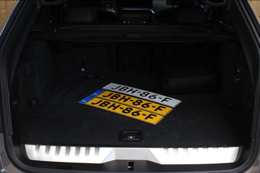 BMW 5 Serie Touring 530e xDrive M-Sport *Pano*Laser*Camera*Head-Up*Trekhaak*