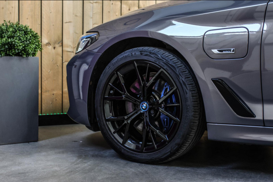 BMW 5 Serie Touring 530e xDrive M-Sport *Pano*Laser*Camera*Head-Up*Trekhaak*