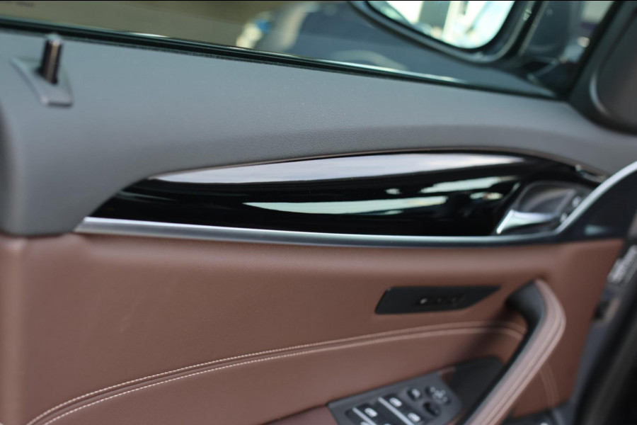 BMW 5 Serie Touring 530e xDrive M-Sport *Pano*Laser*Camera*Head-Up*Trekhaak*