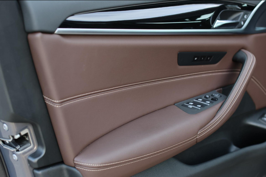 BMW 5 Serie Touring 530e xDrive M-Sport *Pano*Laser*Camera*Head-Up*Trekhaak*