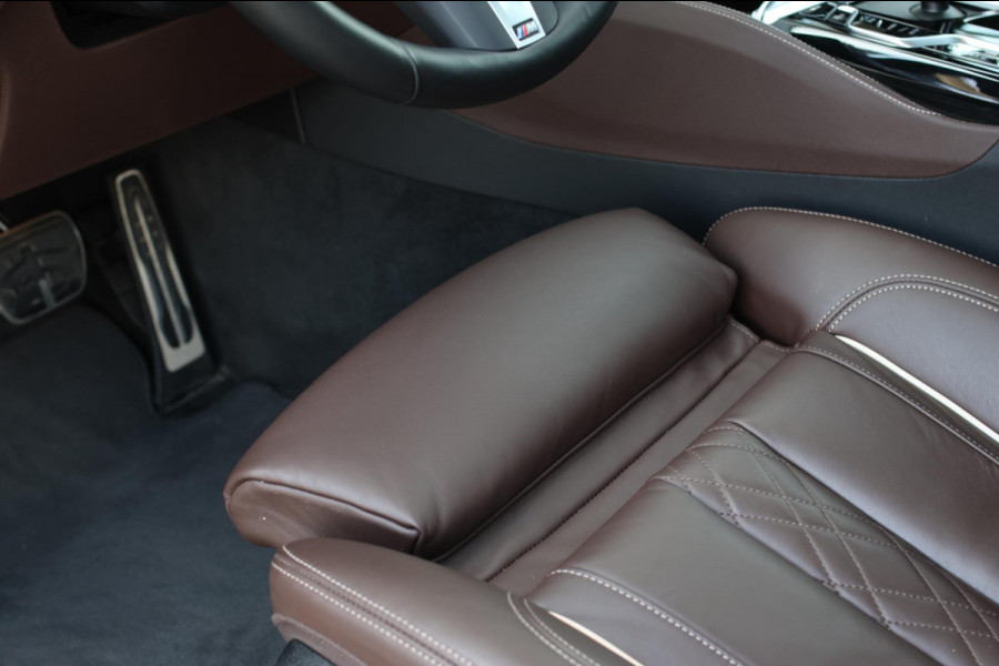 BMW 5 Serie Touring 530e xDrive M-Sport *Pano*Laser*Camera*Head-Up*Trekhaak*