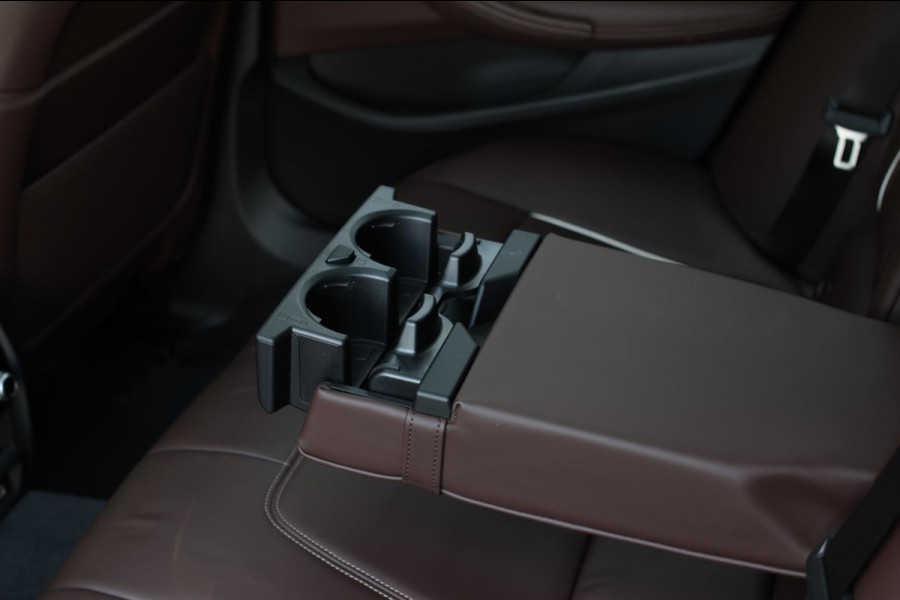 BMW 5 Serie Touring 530e xDrive M-Sport *Pano*Laser*Camera*Head-Up*Trekhaak*