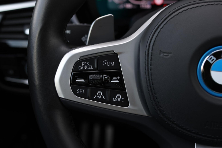 BMW 5 Serie Touring 530e xDrive M-Sport *Pano*Laser*Camera*Head-Up*Trekhaak*