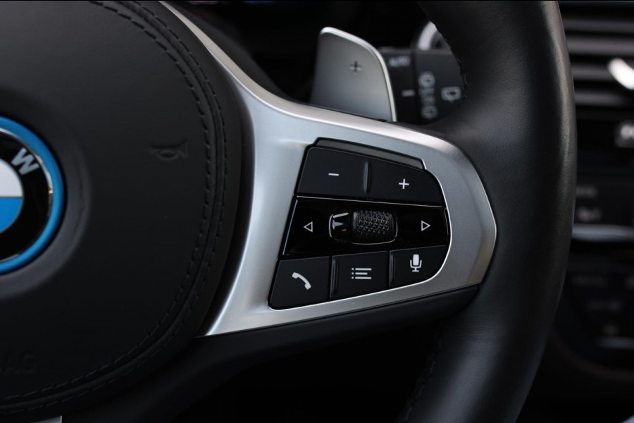 BMW 5 Serie Touring 530e xDrive M-Sport *Pano*Laser*Camera*Head-Up*Trekhaak*