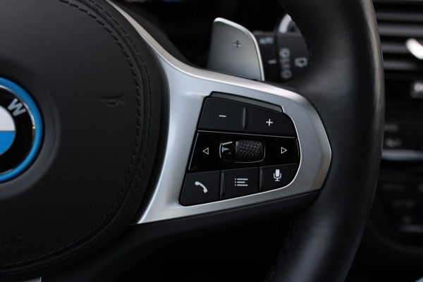 BMW 5 Serie Touring 530e xDrive M-Sport *Pano*Laser*Camera*Head-Up*Trekhaak*
