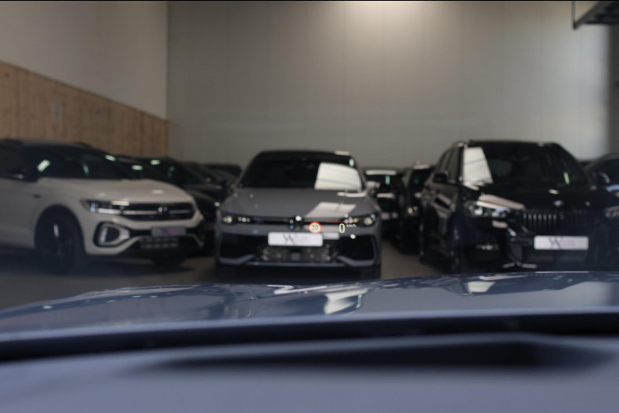 BMW 5 Serie Touring 530e xDrive M-Sport *Pano*Laser*Camera*Head-Up*Trekhaak*