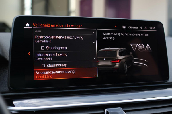 BMW 5 Serie Touring 530e xDrive M-Sport *Pano*Laser*Camera*Head-Up*Trekhaak*