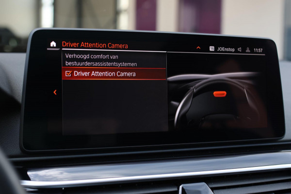 BMW 5 Serie Touring 530e xDrive M-Sport *Pano*Laser*Camera*Head-Up*Trekhaak*