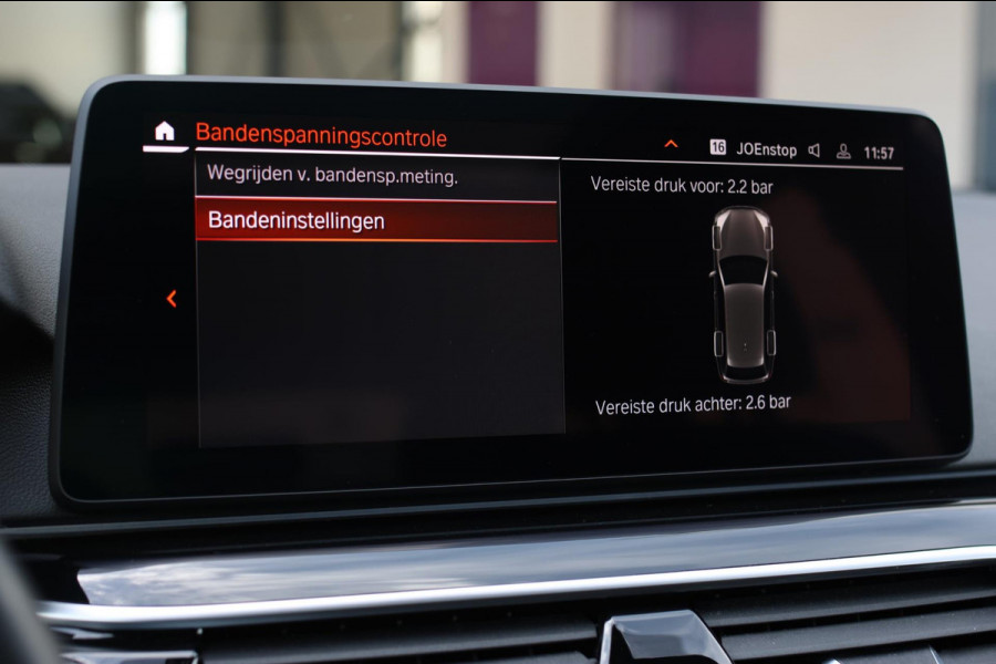 BMW 5 Serie Touring 530e xDrive M-Sport *Pano*Laser*Camera*Head-Up*Trekhaak*