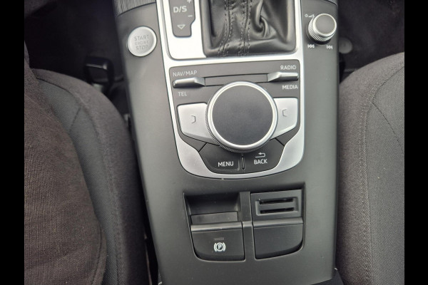 Audi A3 Sportback 30 TFSI Automaat,Cruise,Navigatie,parkeersensoren,clima,lm velgen,