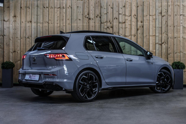 Volkswagen Golf 1.5 TSI R-Line *Pano*H/K*Camera*Head-Up*Trekhaak*IQ Led*