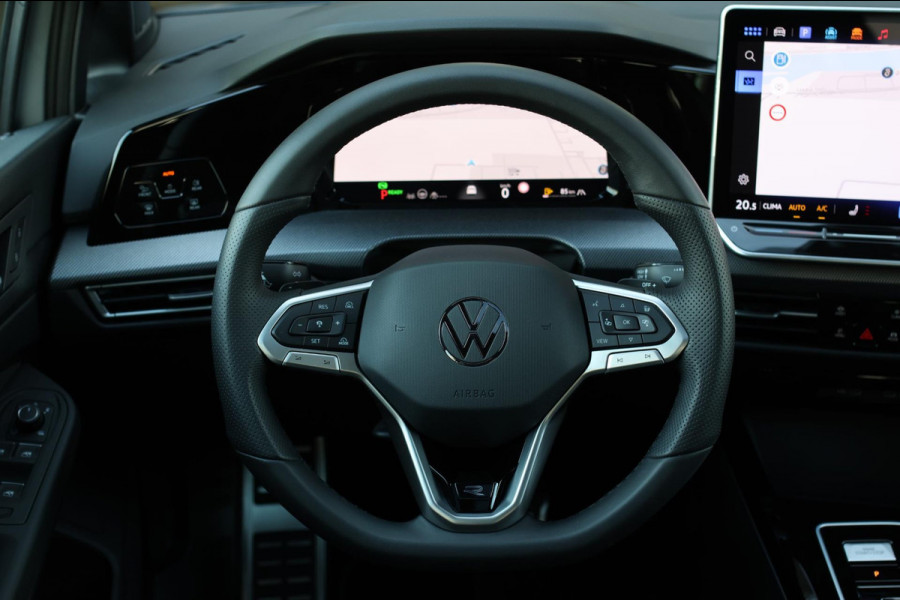 Volkswagen Golf 1.5 TSI R-Line *Pano*H/K*Camera*Head-Up*Trekhaak*IQ Led*