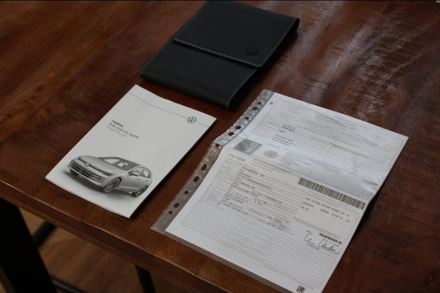 Volkswagen Golf 1.5 TSI R-Line *Pano*H/K*Camera*Head-Up*Trekhaak*IQ Led*