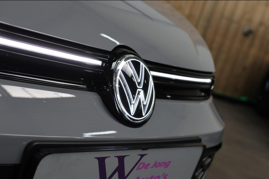 Volkswagen Golf 1.5 TSI R-Line *Pano*H/K*Camera*Head-Up*Trekhaak*IQ Led*