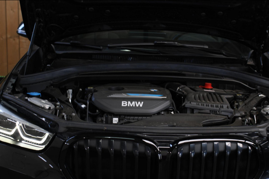 BMW X1 XDrive25e M-Sport *Pano*H/K*Head-Up*Keyless*Trekhaak*Led*