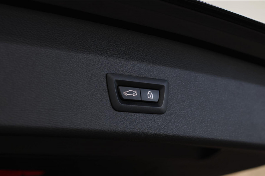 BMW X1 XDrive25e M-Sport *Pano*H/K*Head-Up*Keyless*Trekhaak*Led*