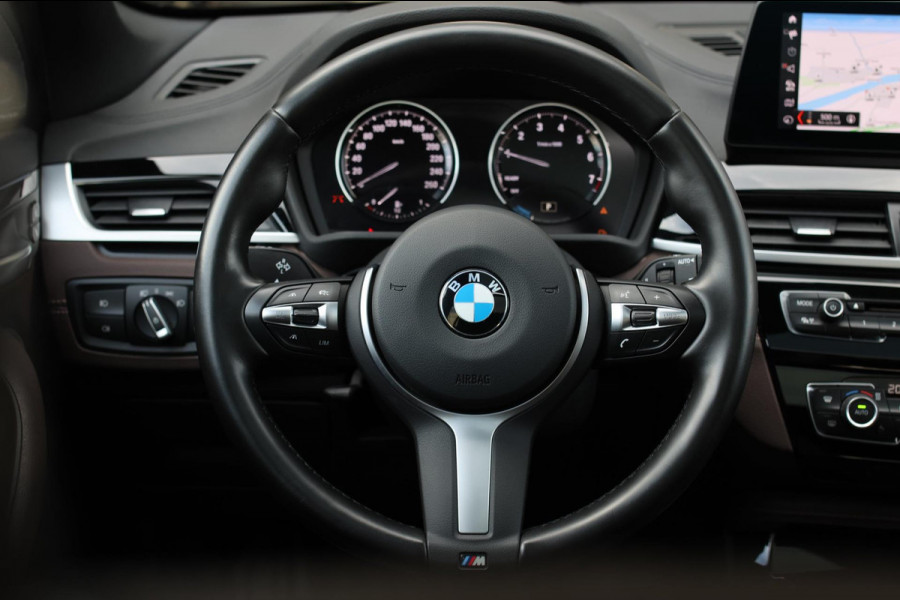 BMW X1 XDrive25e M-Sport *Pano*H/K*Head-Up*Keyless*Trekhaak*Led*