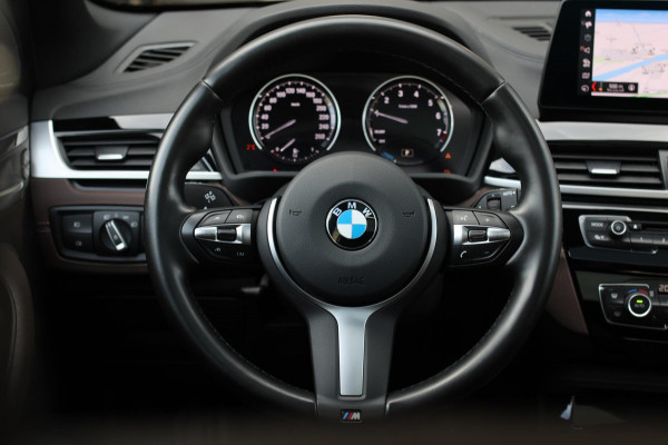 BMW X1 XDrive25e M-Sport *Pano*H/K*Head-Up*Keyless*Trekhaak*Led*