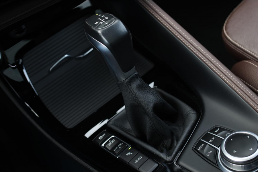 BMW X1 XDrive25e M-Sport *Pano*H/K*Head-Up*Keyless*Trekhaak*Led*