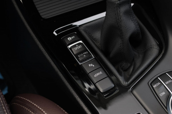 BMW X1 XDrive25e M-Sport *Pano*H/K*Head-Up*Keyless*Trekhaak*Led*