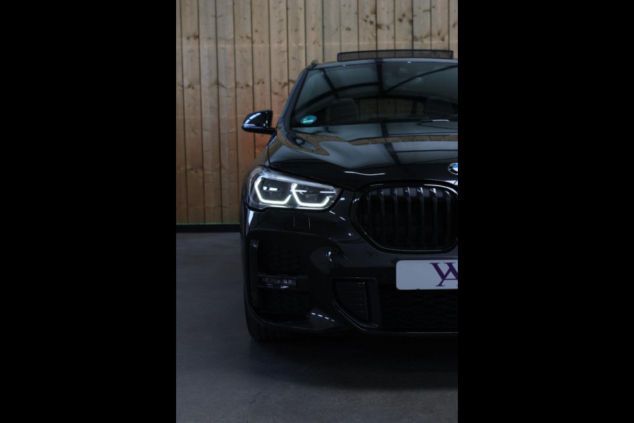BMW X1 XDrive25e M-Sport *Pano*H/K*Head-Up*Keyless*Trekhaak*Led*