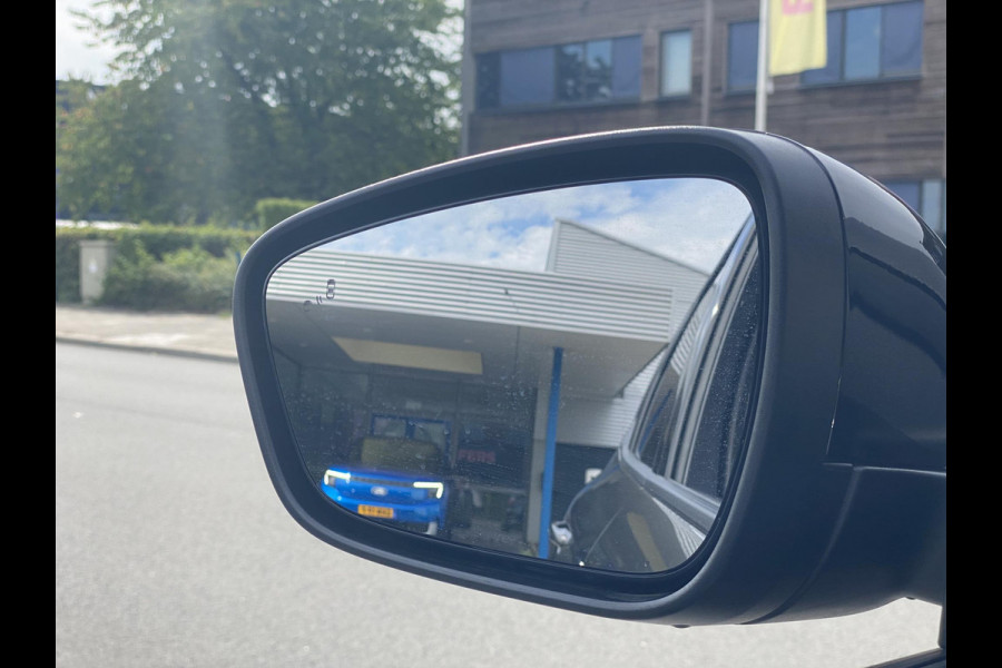 Ford Kuga 2.5 PHEV Active X 243pk | Zuid | Panoramadak + Technology Pack + Winter Pack + Wegklapbare trekhaak + 19 inch lichtmetalen velgen +  Reservewiel | Magnetic | Prijs incl. 4.000 Ford voordeel Ford Kuga 2.5 PHEV Active X 243pk | Zuid | Panoramadak + Technology Pack + Winter Pack + Wegklapbare trekhaak + 19 inch lichtmetalen velgen +  Reservewiel | Magnetic | Prijs incl. 4.000 Ford voordeel