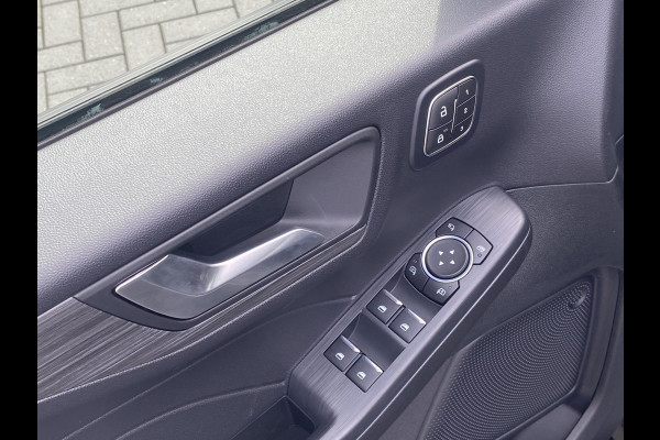 Ford Kuga 2.5 PHEV Active X 243pk | Zuid | Panoramadak + Technology Pack + Winter Pack + Wegklapbare trekhaak + 19 inch lichtmetalen velgen +  Reservewiel | Magnetic | Prijs incl. 4.000 Ford voordeel Ford Kuga 2.5 PHEV Active X 243pk | Zuid | Panoramadak + Technology Pack + Winter Pack + Wegklapbare trekhaak + 19 inch lichtmetalen velgen +  Reservewiel | Magnetic | Prijs incl. 4.000 Ford voordeel