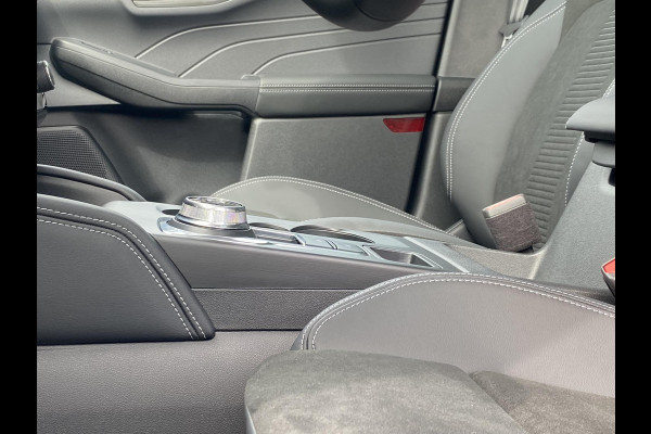 Ford Kuga 2.5 PHEV Active X 243pk | Zuid | Panoramadak + Technology Pack + Winter Pack + Wegklapbare trekhaak + 19 inch lichtmetalen velgen +  Reservewiel | Magnetic | Prijs incl. 4.000 Ford voordeel Ford Kuga 2.5 PHEV Active X 243pk | Zuid | Panoramadak + Technology Pack + Winter Pack + Wegklapbare trekhaak + 19 inch lichtmetalen velgen +  Reservewiel | Magnetic | Prijs incl. 4.000 Ford voordeel