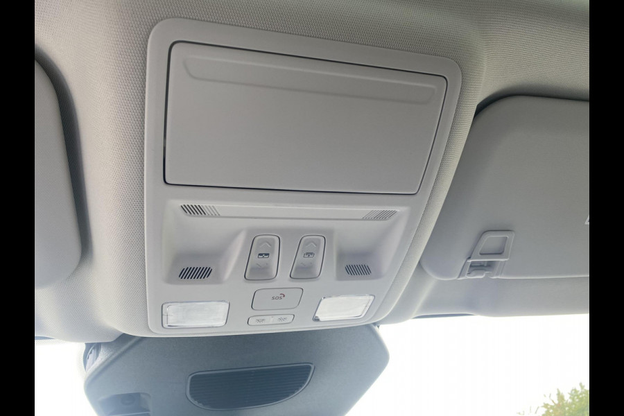 Ford Kuga 2.5 PHEV Active X 243pk | Zuid | Panoramadak + Technology Pack + Winter Pack + Wegklapbare trekhaak + 19 inch lichtmetalen velgen +  Reservewiel | Magnetic | Prijs incl. 4.000 Ford voordeel Ford Kuga 2.5 PHEV Active X 243pk | Zuid | Panoramadak + Technology Pack + Winter Pack + Wegklapbare trekhaak + 19 inch lichtmetalen velgen +  Reservewiel | Magnetic | Prijs incl. 4.000 Ford voordeel