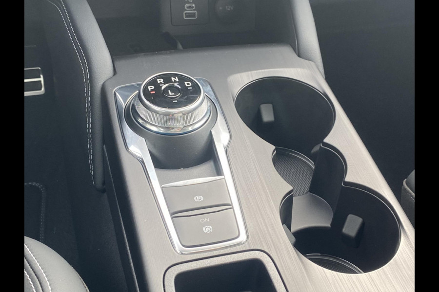 Ford Kuga 2.5 PHEV Active X 243pk | Zuid | Panoramadak + Technology Pack + Winter Pack + Wegklapbare trekhaak + 19 inch lichtmetalen velgen +  Reservewiel | Magnetic | Prijs incl. 4.000 Ford voordeel Ford Kuga 2.5 PHEV Active X 243pk | Zuid | Panoramadak + Technology Pack + Winter Pack + Wegklapbare trekhaak + 19 inch lichtmetalen velgen +  Reservewiel | Magnetic | Prijs incl. 4.000 Ford voordeel