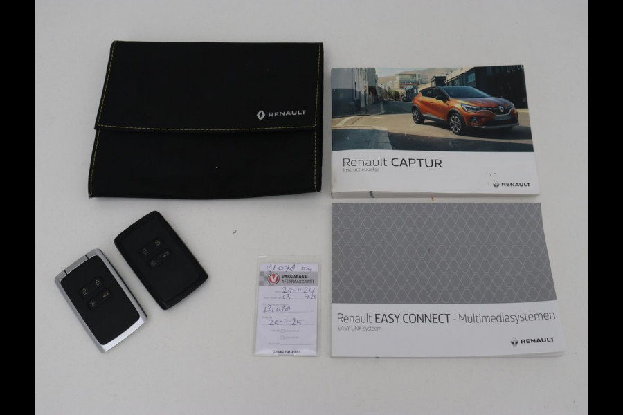 Renault Captur 1.0 TCe Intens | 1e eigenaar | Trekhaak | Carplay | Keyless | Half leder | Navigatie | Parkeerhulp | Cruise control | Full LED Renault Captur 1.0 TCe Intens | 1e eigenaar | Trekhaak | Carplay | Keyless | Half leder | Navigatie | Parkeerhulp | Cruise control | Full LED