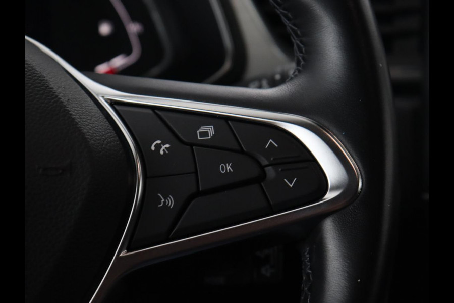 Renault Captur 1.0 TCe Intens | 1e eigenaar | Trekhaak | Carplay | Keyless | Half leder | Navigatie | Parkeerhulp | Cruise control | Full LED Renault Captur 1.0 TCe Intens | 1e eigenaar | Trekhaak | Carplay | Keyless | Half leder | Navigatie | Parkeerhulp | Cruise control | Full LED