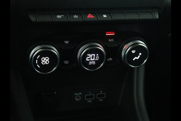 Renault Captur 1.0 TCe Intens | 1e eigenaar | Trekhaak | Carplay | Keyless | Half leder | Navigatie | Parkeerhulp | Cruise control | Full LED Renault Captur 1.0 TCe Intens | 1e eigenaar | Trekhaak | Carplay | Keyless | Half leder | Navigatie | Parkeerhulp | Cruise control | Full LED