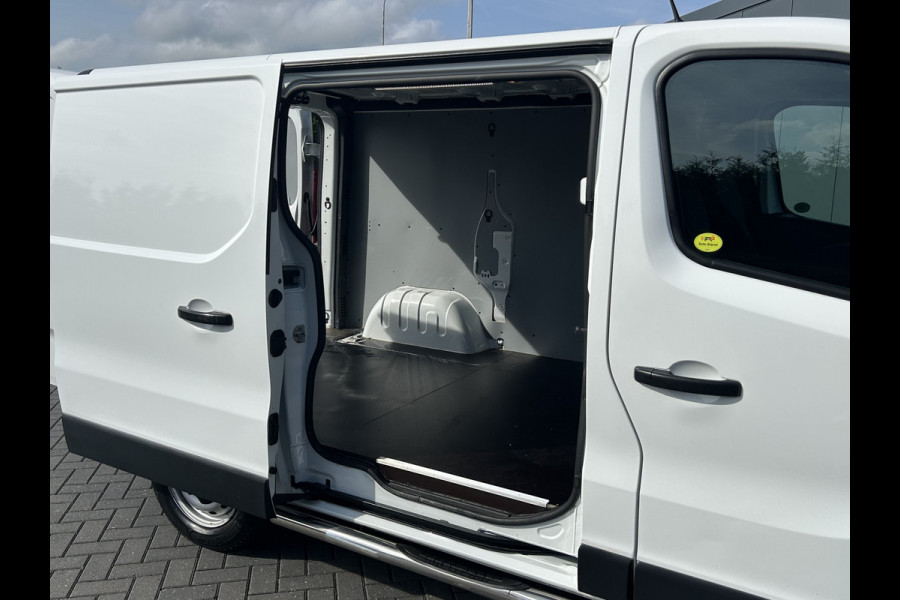 Opel Vivaro 1.6 CDTI 126 PK EURO 6 / L1H1 / AIRCO / CRUISE / NAVI / TREKHAAK / 3-ZITS / BLUETOOTH