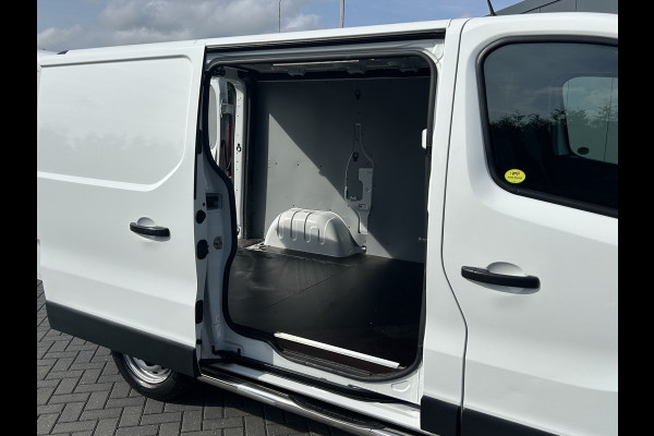 Opel Vivaro 1.6 CDTI 126 PK EURO 6 / L1H1 / AIRCO / CRUISE / NAVI / TREKHAAK / 3-ZITS / BLUETOOTH