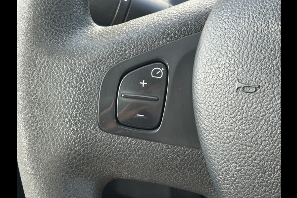 Opel Vivaro 1.6 CDTI 126 PK EURO 6 / L1H1 / AIRCO / CRUISE / NAVI / TREKHAAK / 3-ZITS / BLUETOOTH