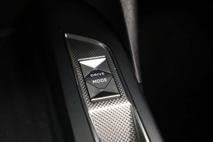 DS DS 3 Crossback E-Tense Bastille 50 kWh Navi 17''