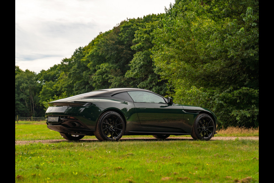 Aston Martin DB11 5.2 V12 | AM Heritage Racing Green | Premium Audio | Stoelventilatie