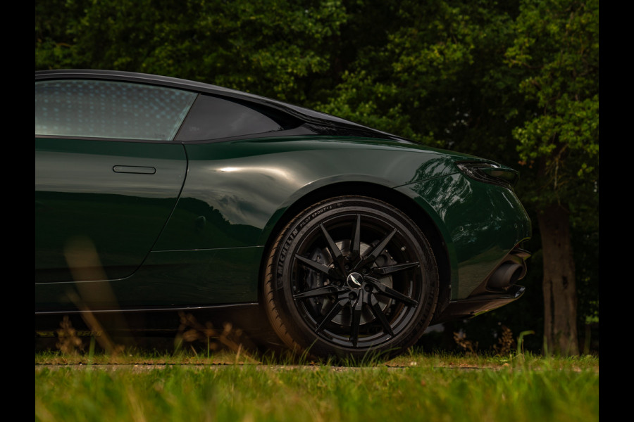 Aston Martin DB11 5.2 V12 | AM Heritage Racing Green | Premium Audio | Stoelventilatie