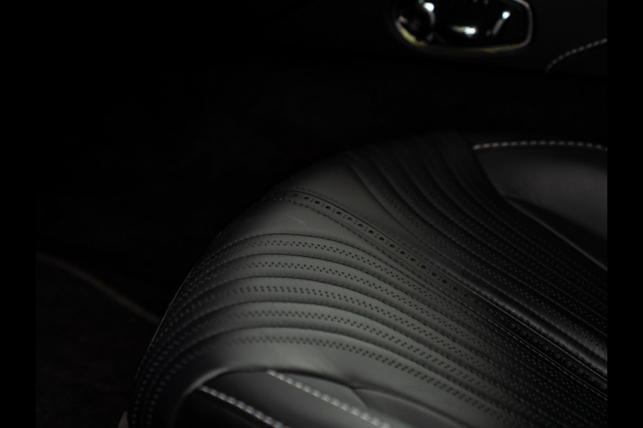 Aston Martin DB11 5.2 V12 | AM Heritage Racing Green | Premium Audio | Stoelventilatie