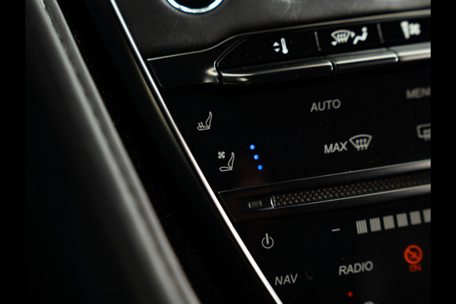 Aston Martin DB11 5.2 V12 | AM Heritage Racing Green | Premium Audio | Stoelventilatie