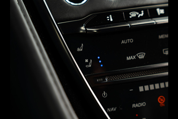 Aston Martin DB11 5.2 V12 | AM Heritage Racing Green | Premium Audio | Stoelventilatie