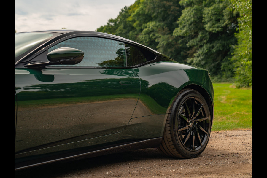 Aston Martin DB11 5.2 V12 | AM Heritage Racing Green | Premium Audio | Stoelventilatie
