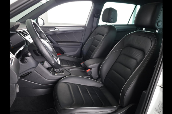 Volkswagen Tiguan 1.4 TSI eHybrid R-Line Business+ 245 pk Automaat (DSG) | Navigatie | Panoramadak | Parkeersensoren (Park assist) | Rondomzicht camera | Lederen bekleding | Elektr. voorstoelen met memory | R-Line |