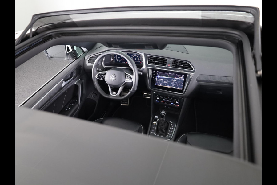 Volkswagen Tiguan 1.4 TSI eHybrid R-Line Business+ 245 pk Automaat (DSG) | Navigatie | Panoramadak | Parkeersensoren (Park assist) | Rondomzicht camera | Lederen bekleding | Elektr. voorstoelen met memory | R-Line |