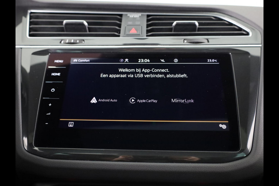 Volkswagen Tiguan 1.4 TSI eHybrid R-Line Business+ 245 pk Automaat (DSG) | Navigatie | Panoramadak | Parkeersensoren (Park assist) | Rondomzicht camera | Lederen bekleding | Elektr. voorstoelen met memory | R-Line |