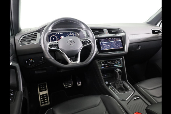 Volkswagen Tiguan 1.4 TSI eHybrid R-Line Business+ 245 pk Automaat (DSG) | Navigatie | Panoramadak | Parkeersensoren (Park assist) | Rondomzicht camera | Lederen bekleding | Elektr. voorstoelen met memory | R-Line |