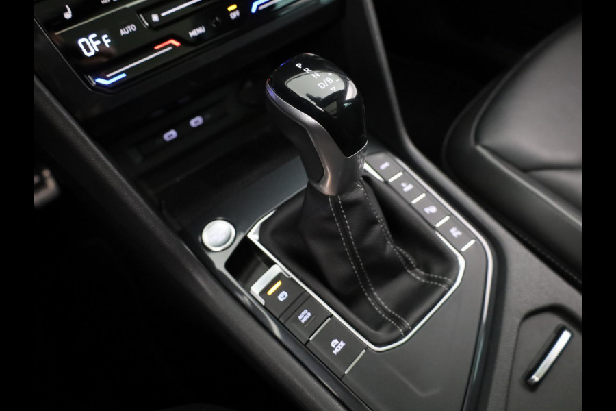Volkswagen Tiguan 1.4 TSI eHybrid R-Line Business+ 245 pk Automaat (DSG) | Navigatie | Panoramadak | Parkeersensoren (Park assist) | Rondomzicht camera | Lederen bekleding | Elektr. voorstoelen met memory | R-Line |